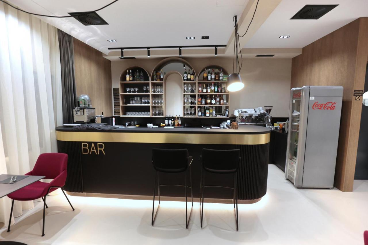 米莱尼耶酒店 马卡尔斯卡 外观 照片
